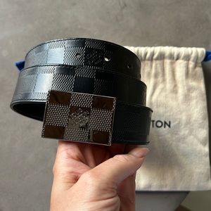 authentic Louis Vuitton belt size 90/36